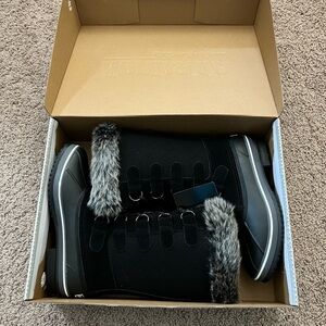 Northside Elements Black Winter Snow Boots with Faux Fur Trim Size 7